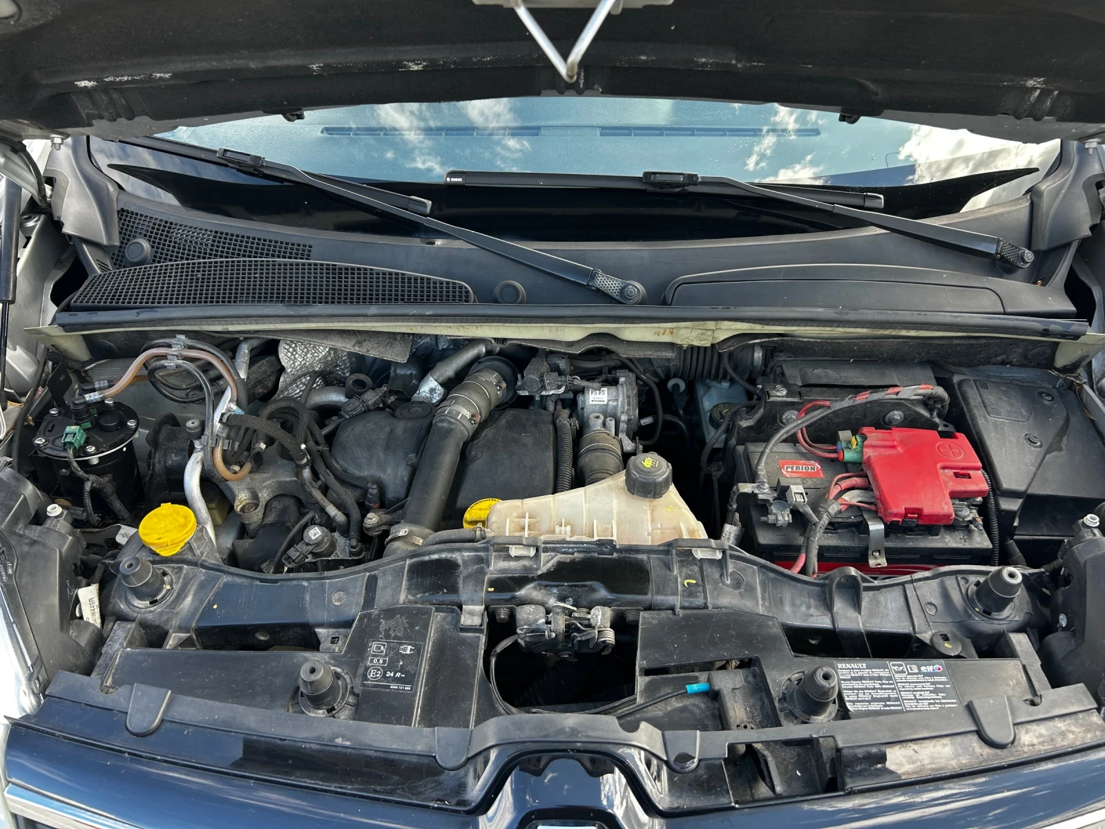 Renault Kangoo 1.5 DCI  7 места , снимка 13 - Автомобили и джипове - 55420511