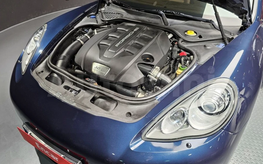 Porsche Panamera * АвтоКредит* (ЦЕНА ДО БГ), снимка 6 - Автомобили и джипове - 55433253