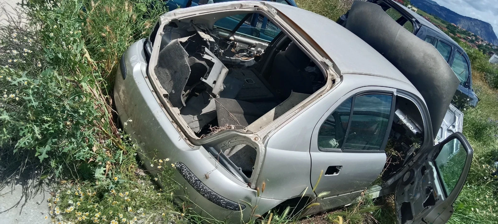 Rover 200 Преден заден капак и задна броня , снимка 3 - Автомобили и джипове - 55627208