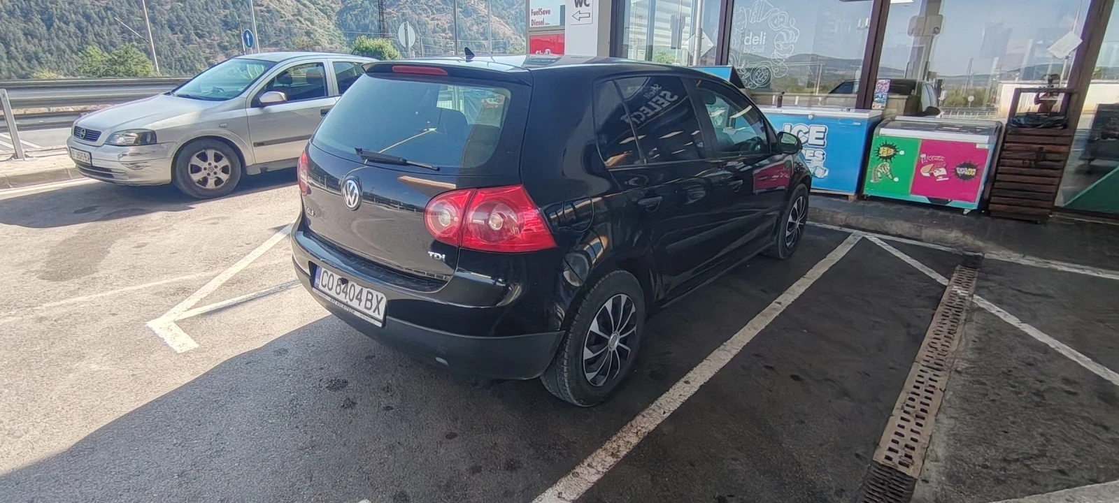 VW Golf 1.9, снимка 2 - Автомобили и джипове - 55636883
