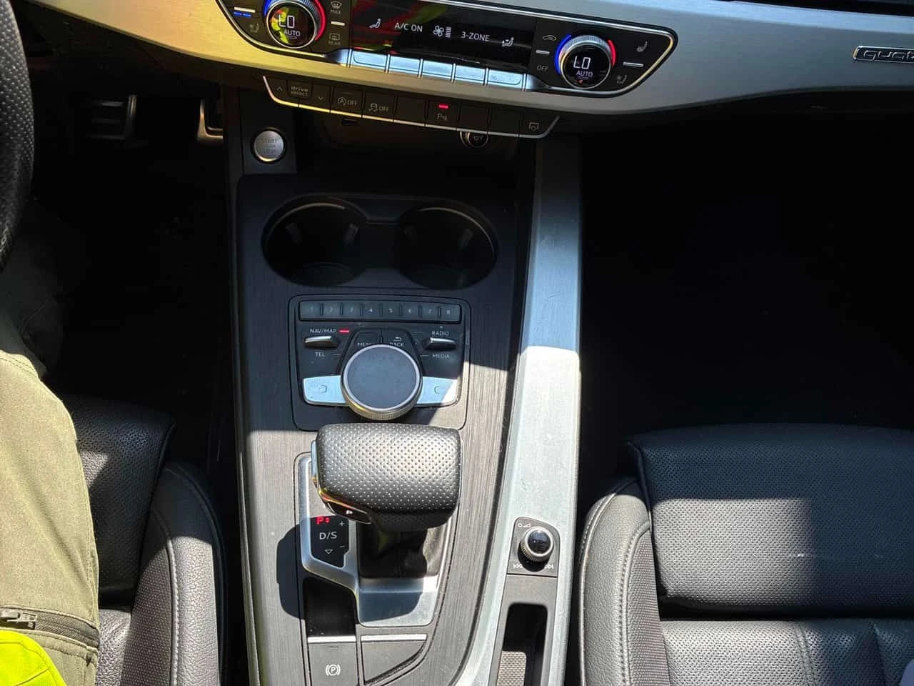 Audi A4 * Technik * CARFAX * ОПЦИЯ ЗА ФИНАНСИРАНЕ , снимка 11 - Автомобили и джипове - 55689953