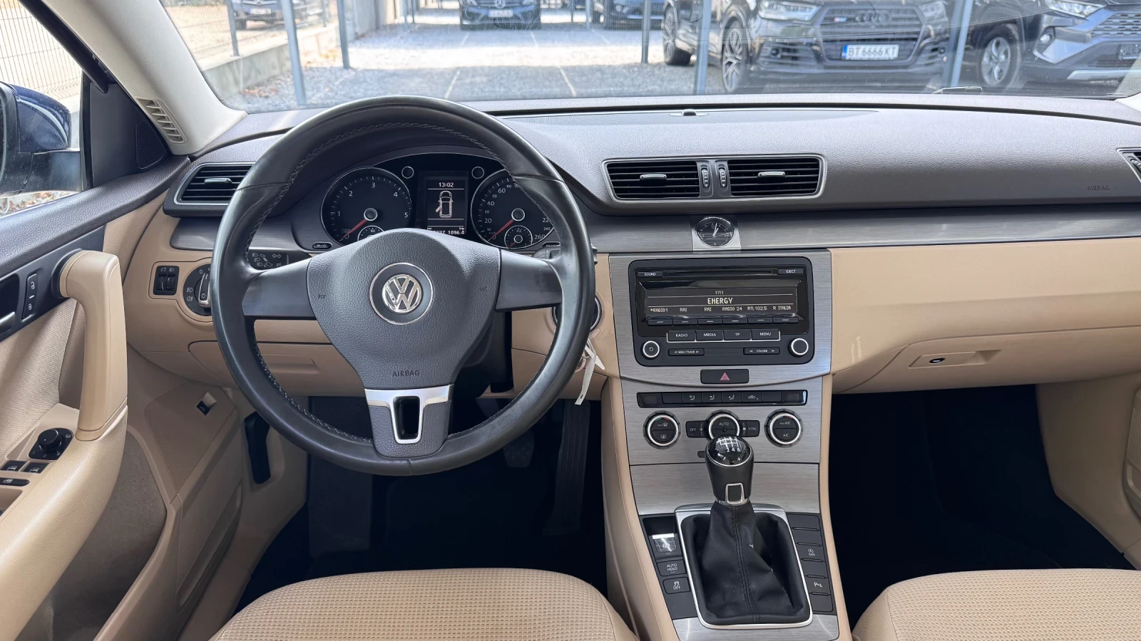 VW Passat 2.0TDI 140кс Bluemotion 162хил.км, снимка 13 - Автомобили и джипове - 55823351