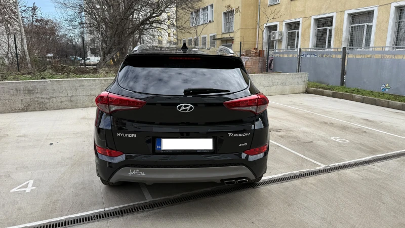 Hyundai Tucson, снимка 4 - Автомобили и джипове - 48844422