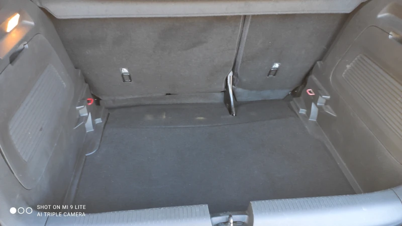 Opel Crossland X, снимка 5 - Автомобили и джипове - 52616330