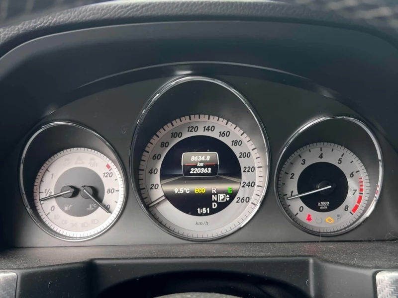 Mercedes-Benz GLK * 350 * CARFAX * ЦЕНА ДО БГ, снимка 8 - Автомобили и джипове - 53112587