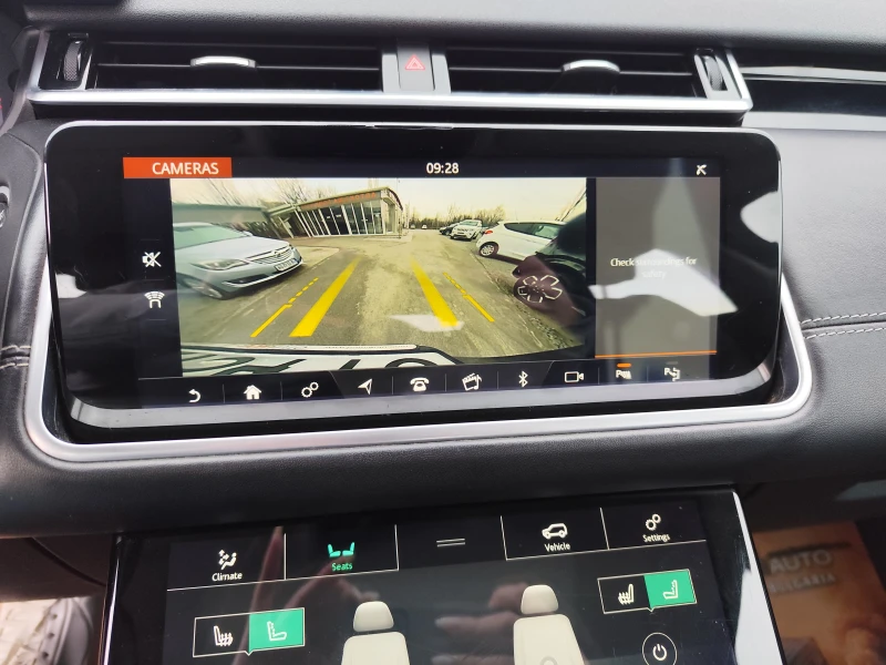 Land Rover Range Rover Velar 2.0D* 4X4* EURO6B* LED* VIRTUAL COCKPIT* , снимка 8 - Автомобили и джипове - 53173369