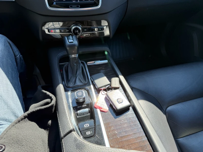 Volvo Xc90 T6 AWD Navigation/Pano Sunroof/Blind Spot Assist/R, снимка 10 - Автомобили и джипове - 53536032