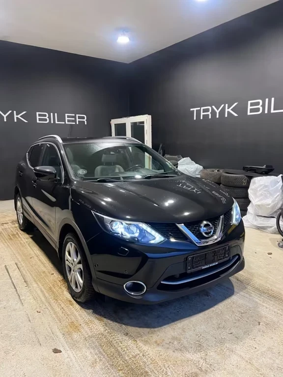 Nissan Qashqai 1.6d Tekna Aut. Pano 131ps DK, снимка 2 - Автомобили и джипове - 53652398