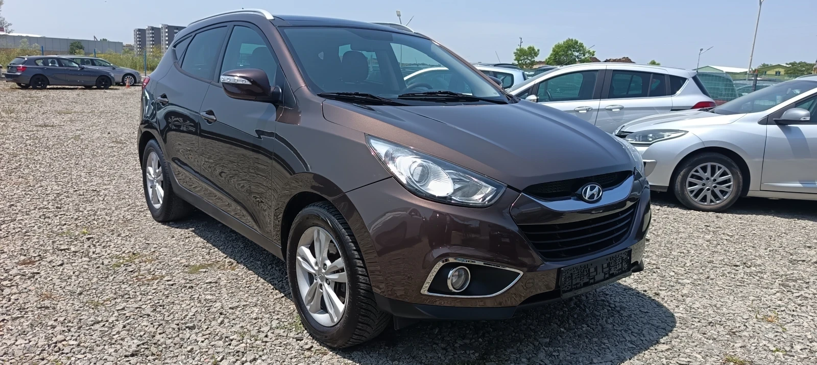 Hyundai IX35 2.0 * 4х4 * Автомат * Панорама * Кожа * Подгрев 4б - изображение 2