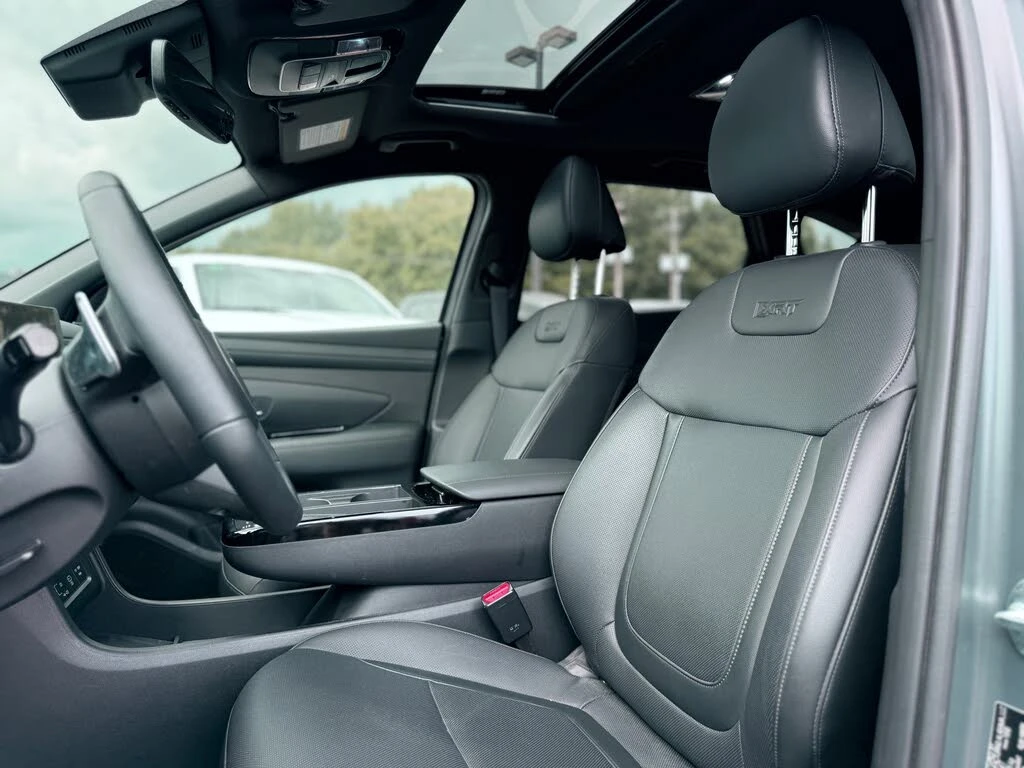 Hyundai Tucson XRT* 4x4* Pano* Leather* Подгрев* Blindspot* Digit - изображение 6