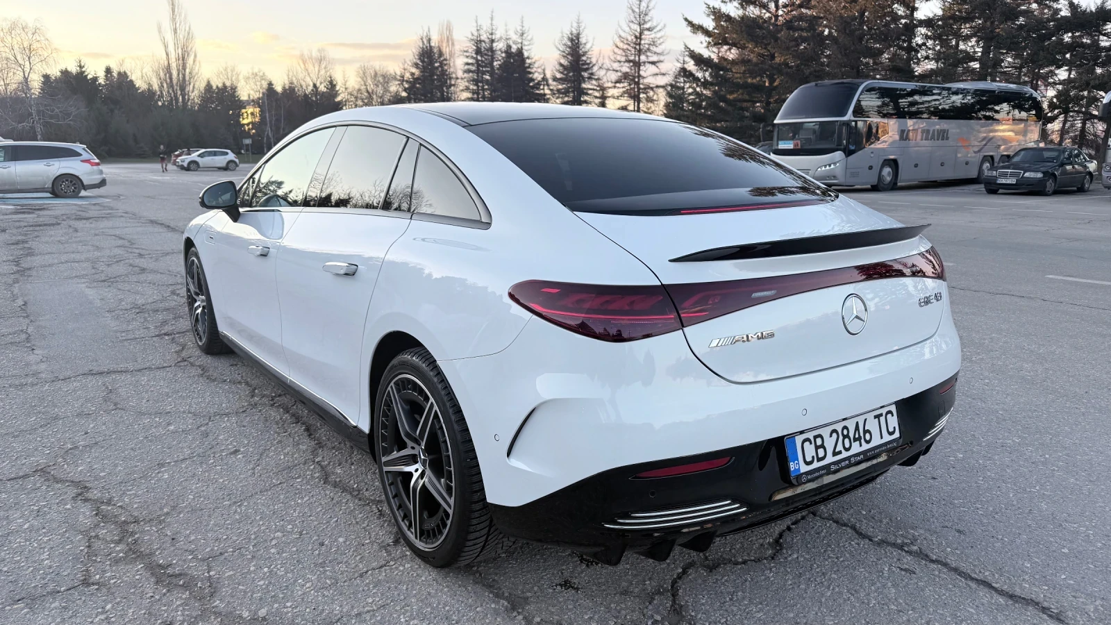 Mercedes-Benz EQE 43 AMG, снимка 5 - Автомобили и джипове - 53700440