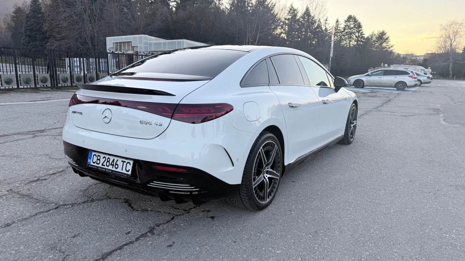 Mercedes-Benz EQE 43 AMG, снимка 6 - Автомобили и джипове - 53700440