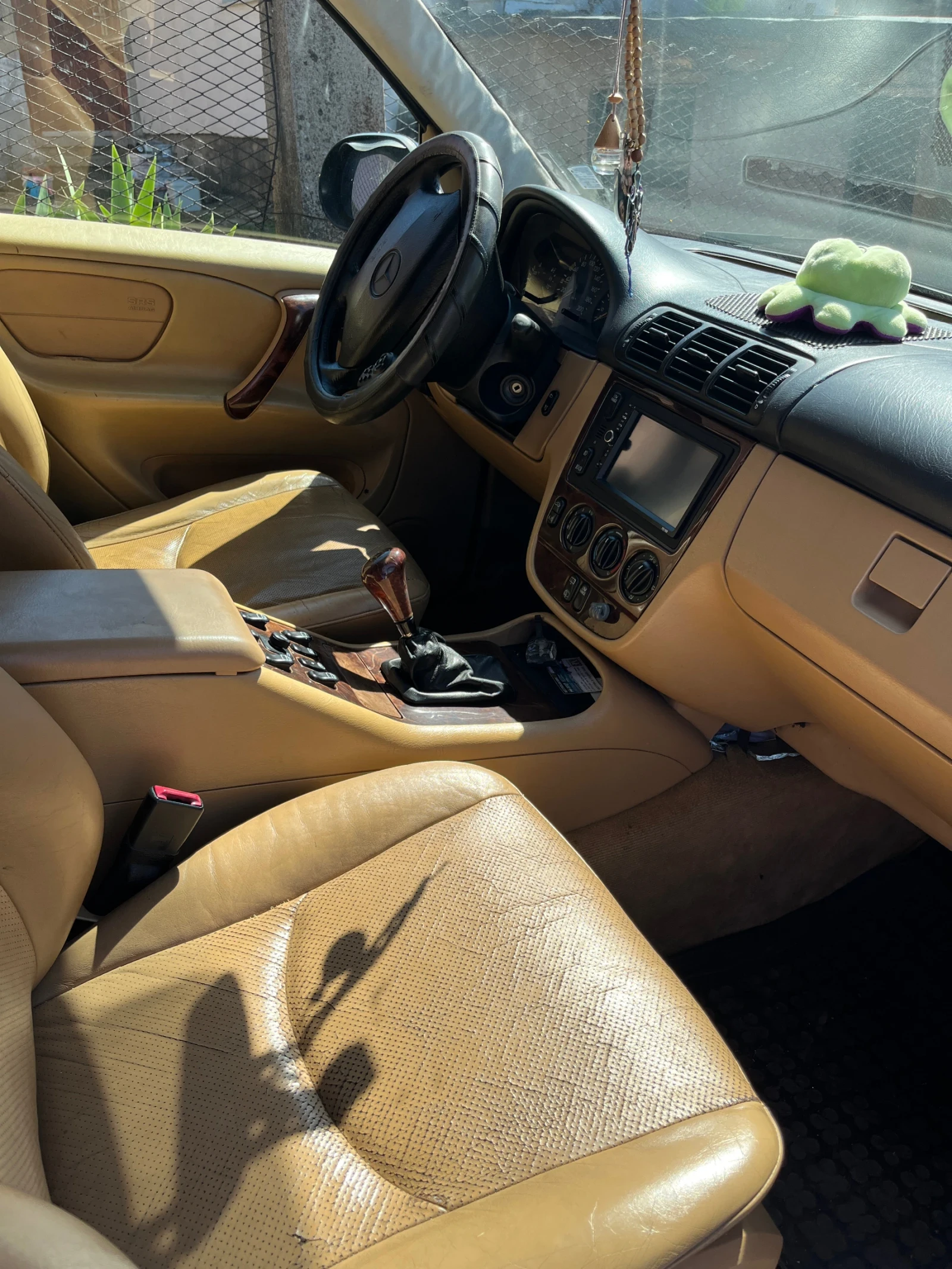 Mercedes-Benz ML 230, снимка 4 - Автомобили и джипове - 54169311