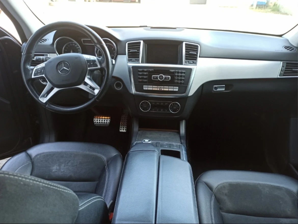 Mercedes-Benz ML 350 Bluetec 4matic, снимка 7 - Автомобили и джипове - 54733389