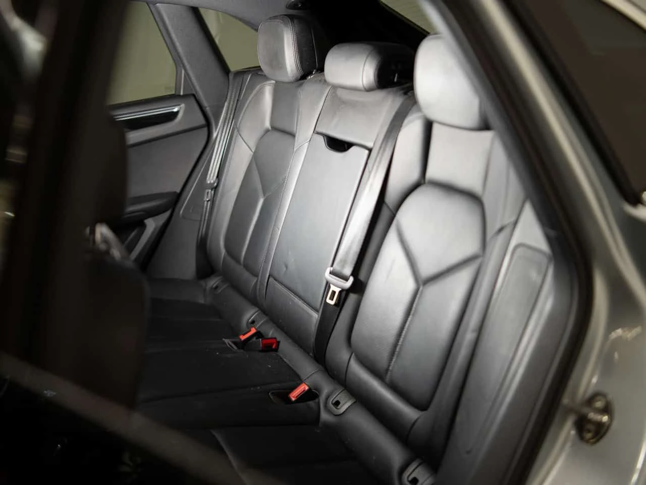 Porsche Macan * S | PREMIUM PLUS PKG | PANO | BOSE * CARFAX * ЦЕ, снимка 16 - Автомобили и джипове - 54783808