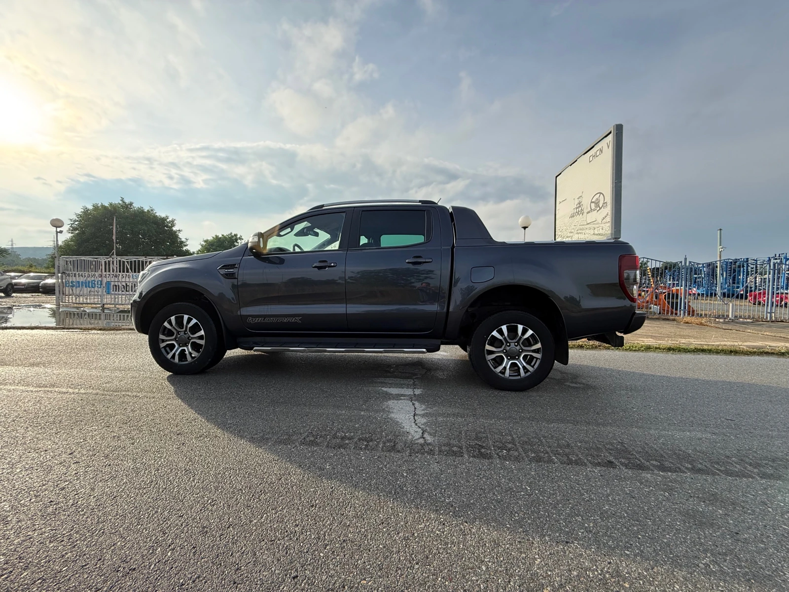 Ford Ranger WILDTRAK FACELIFT ШВЕЙЦАРИЯ, снимка 2 - Автомобили и джипове - 54786190