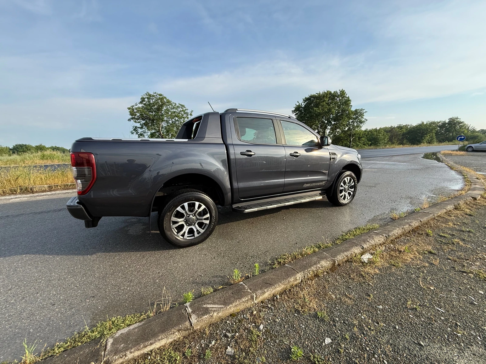 Ford Ranger WILDTRAK FACELIFT ШВЕЙЦАРИЯ, снимка 3 - Автомобили и джипове - 54786190