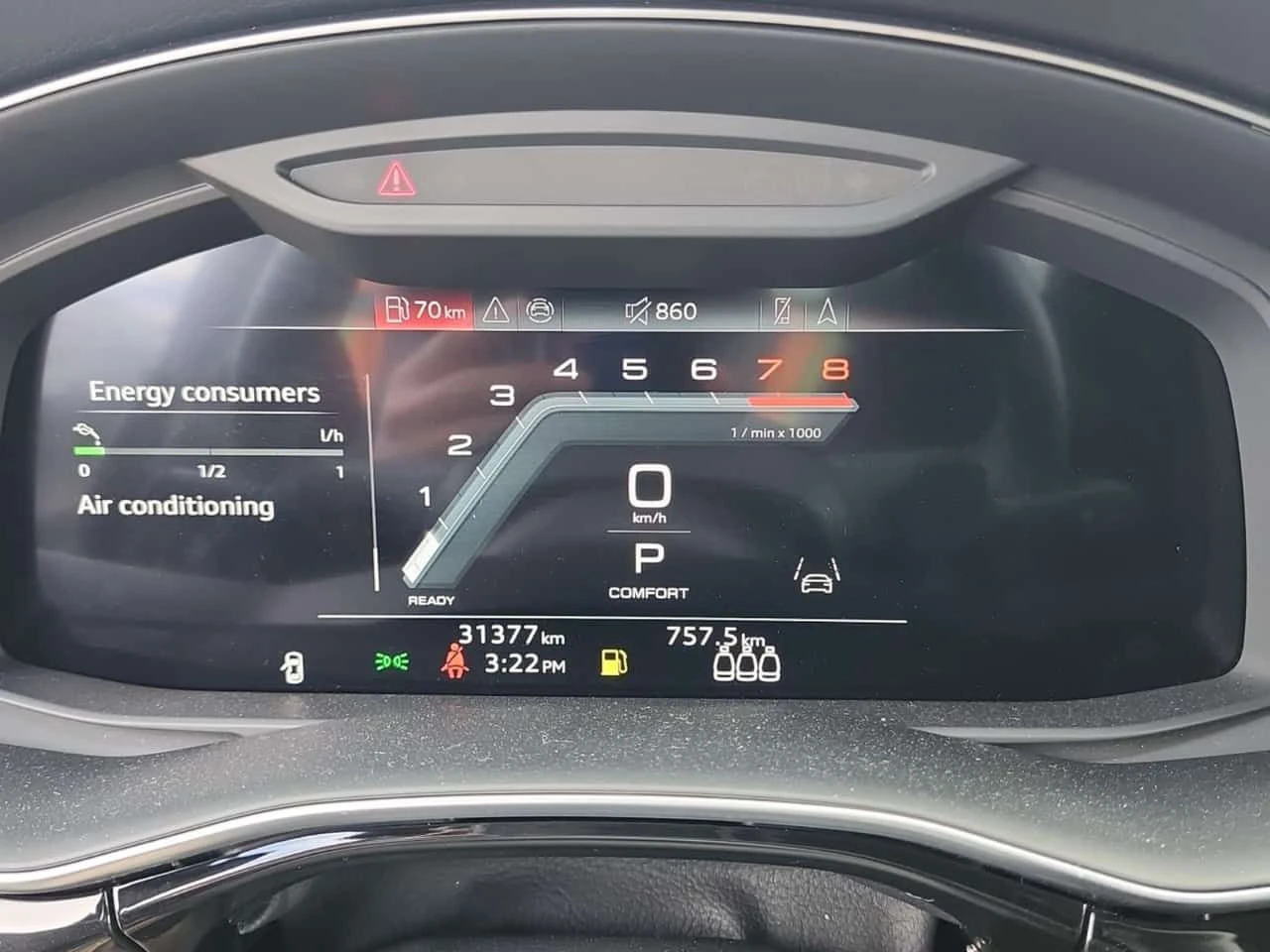 Audi Q8  Progressiv 55 TFSI quattro | DIS | 360 | ОБДУХ , снимка 9 - Автомобили и джипове - 54906961