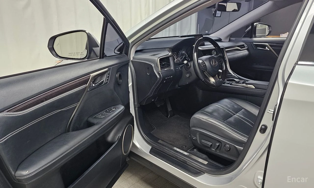 Lexus RX 450h EXECUTIVE* ПОДГРЕВ* ОБДУХВАНЕ* 360КАМЕРА* LANE* AS, снимка 6 - Автомобили и джипове - 54999566
