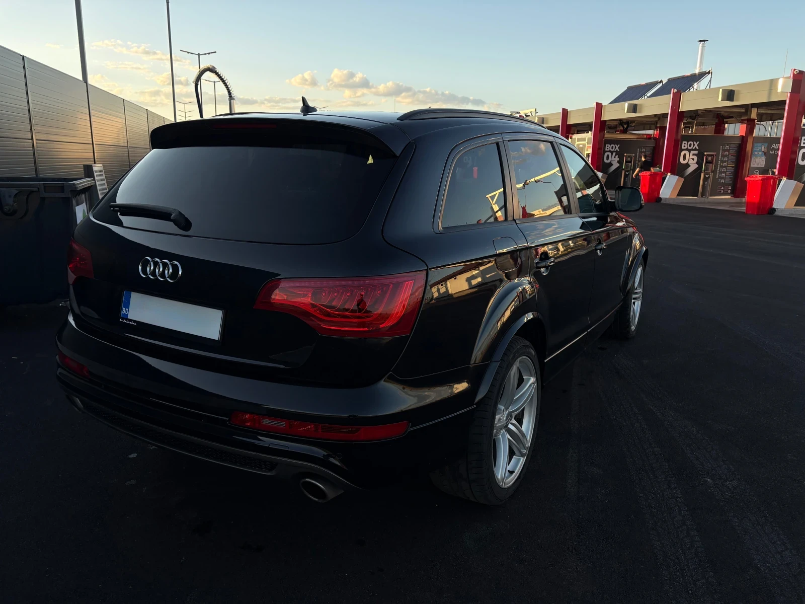 Audi Q7 4.2 TDI* FULL* Sline, снимка 4 - Автомобили и джипове - 55754700