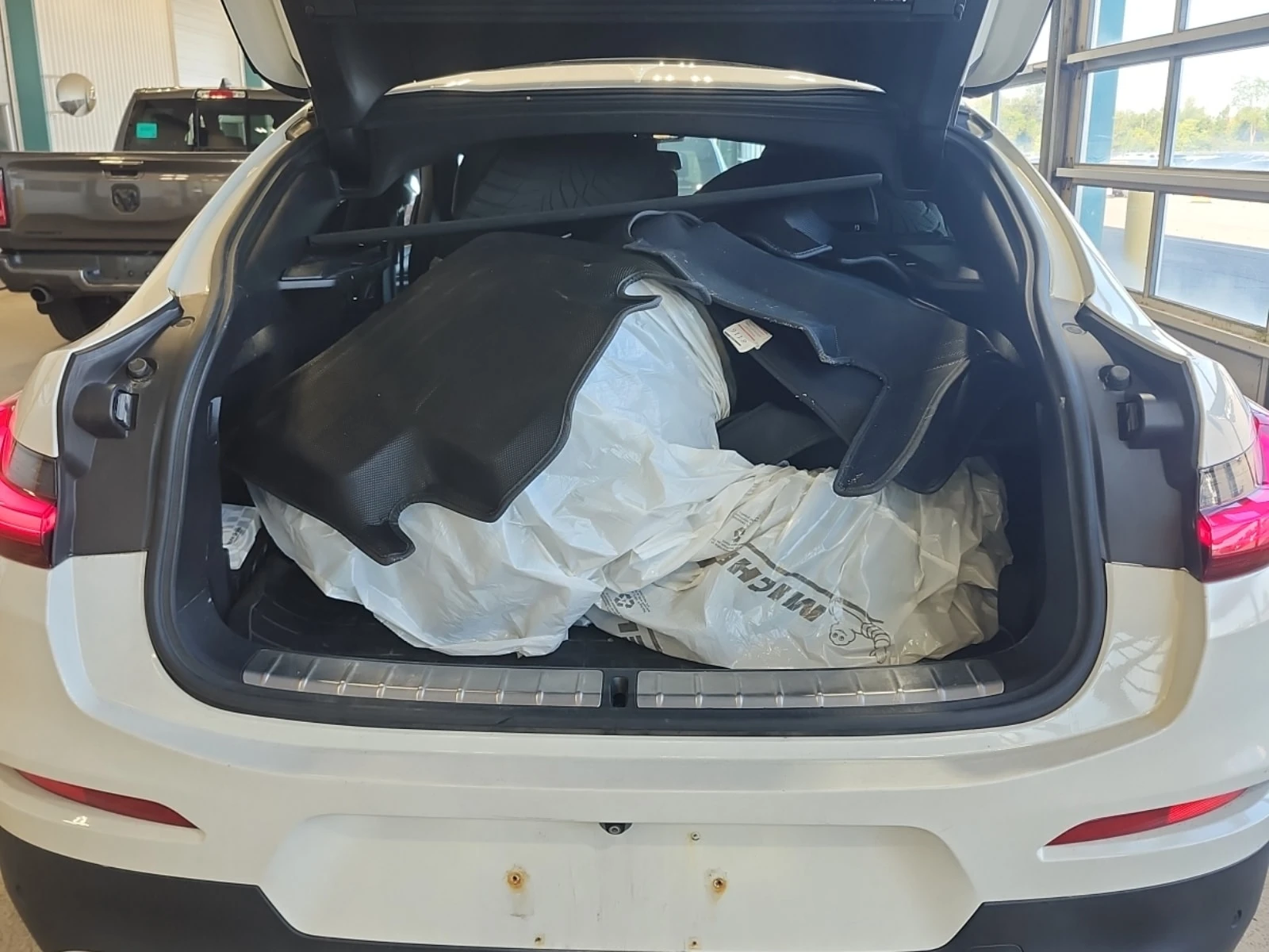BMW X4 * XDRIVE30I * CARFAX * ОПЦИЯ ЗА ФИНАНСИРАНЕ * , снимка 14 - Автомобили и джипове - 55815477