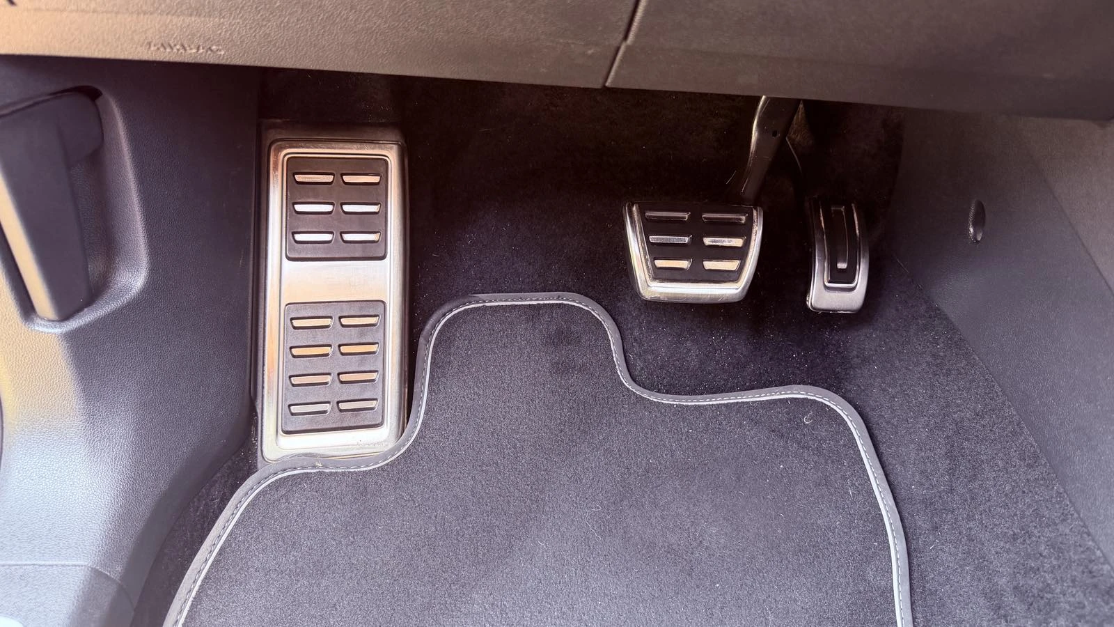 VW Tiguan Allspace R-Line, снимка 11 - Автомобили и джипове - 56141910