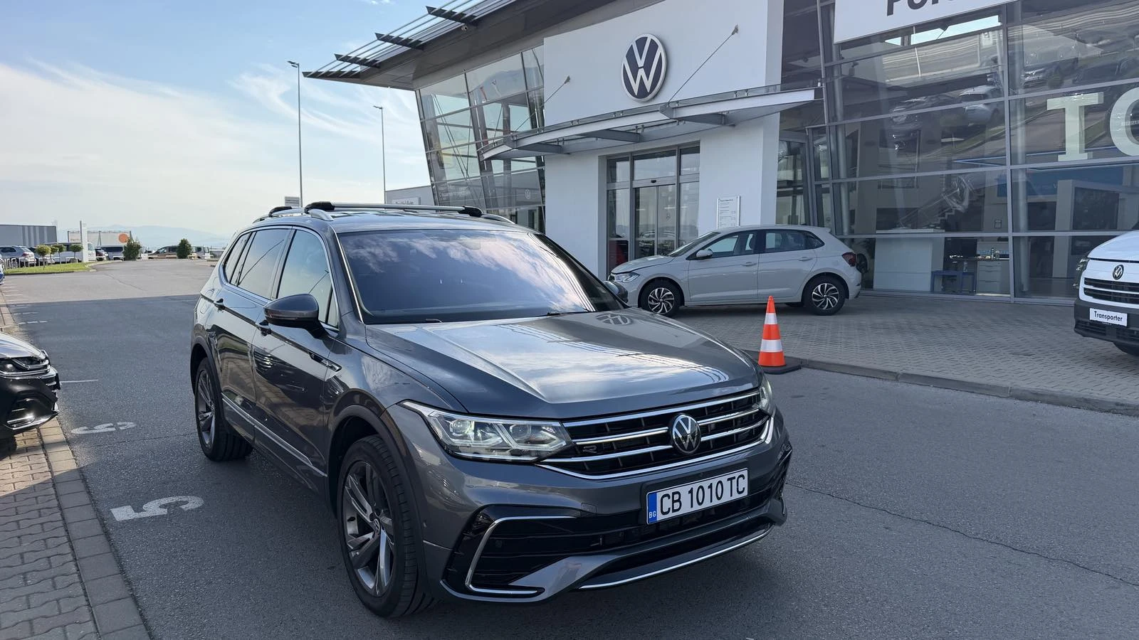 VW Tiguan Allspace R-Line, снимка 7 - Автомобили и джипове - 56141910