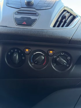 Ford Transit Custom 2.2  TDCi , 9 места, 2x Клима , Сервизна История !, снимка 9