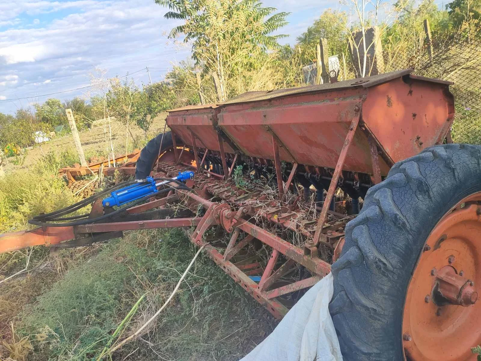 Сеялка Друга марка  - изображение 2