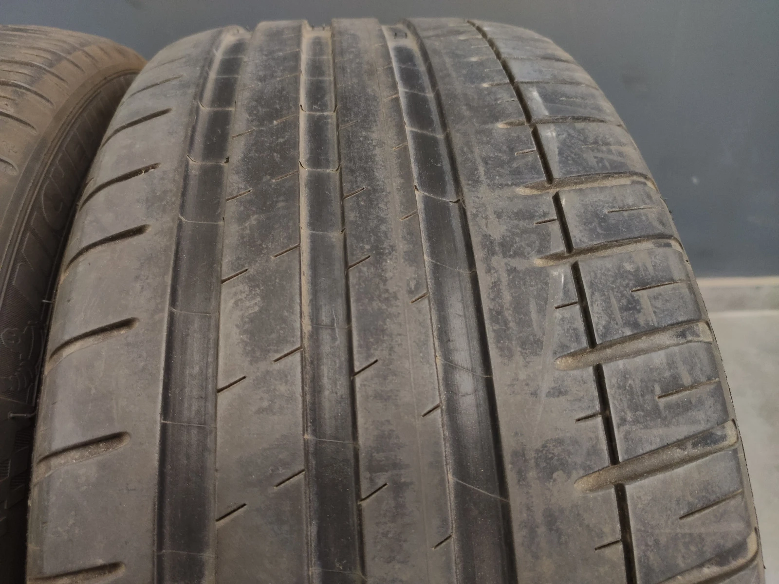  225/40R18 | Mobile.bg   1