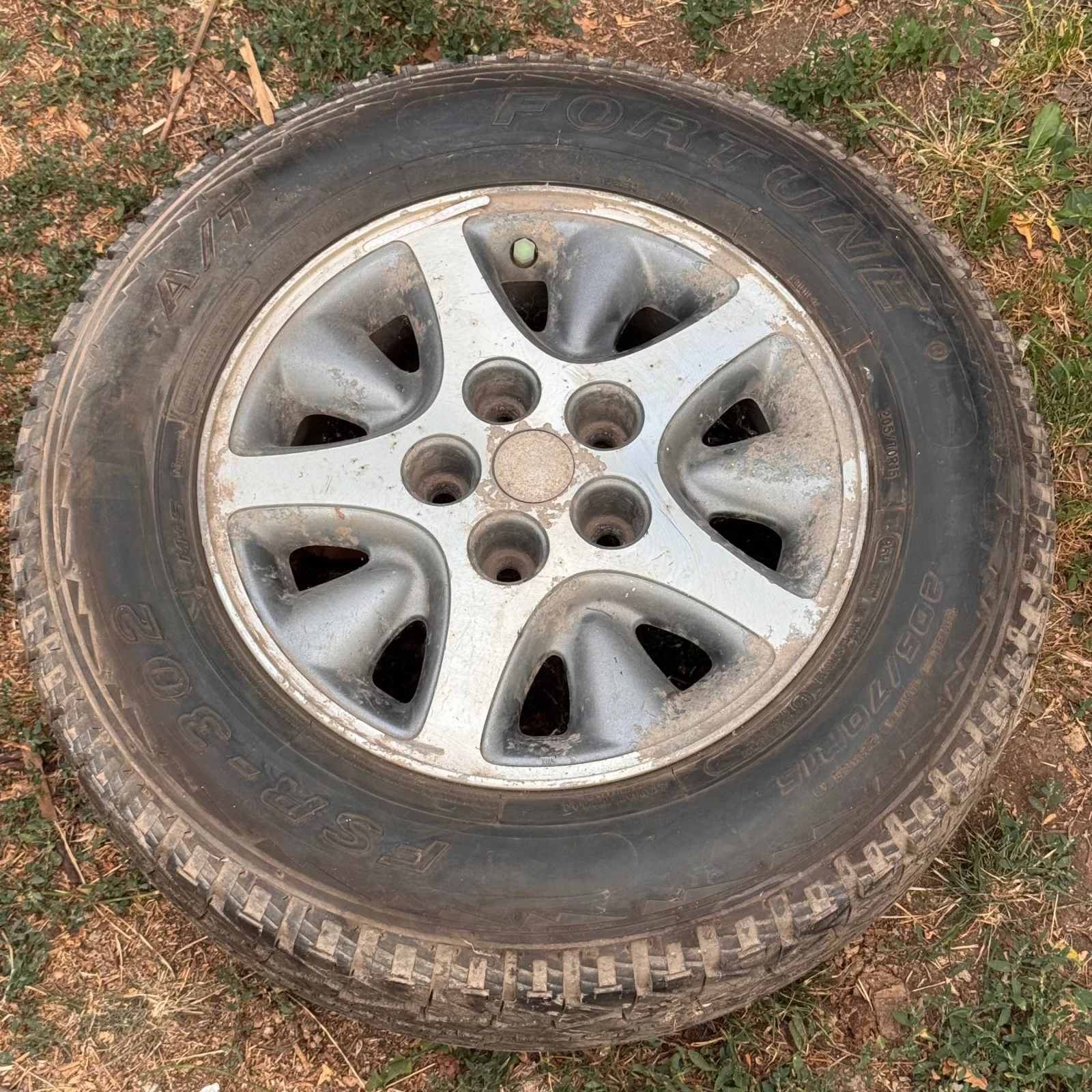 ���� � ������ 205/70R15 �� Ford 15m | Mobile.bg � ����������� 8