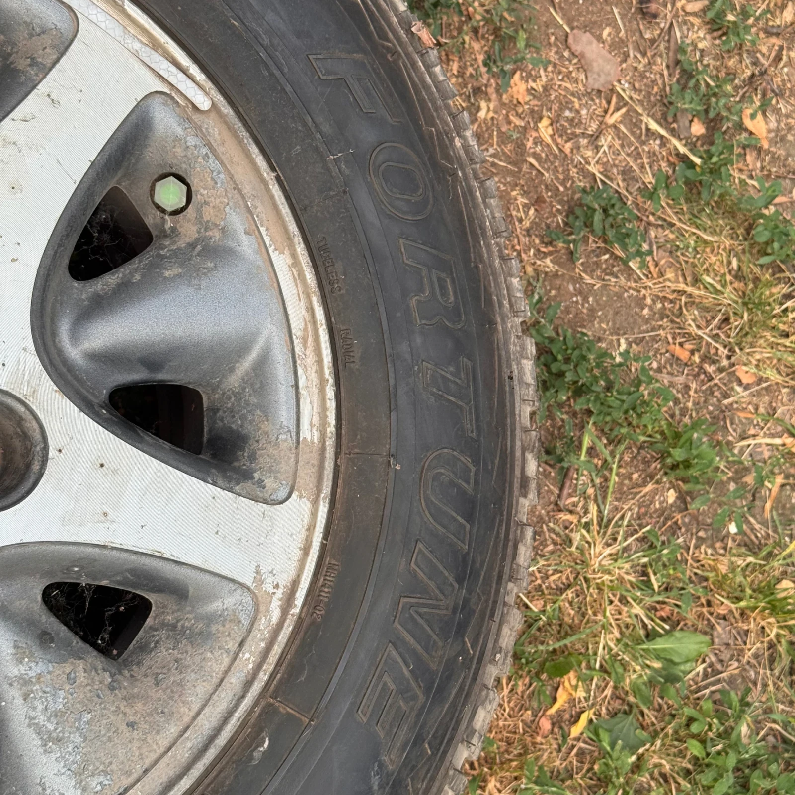 ���� � ������ 205/70R15 �� Ford 15m | Mobile.bg � ����������� 5