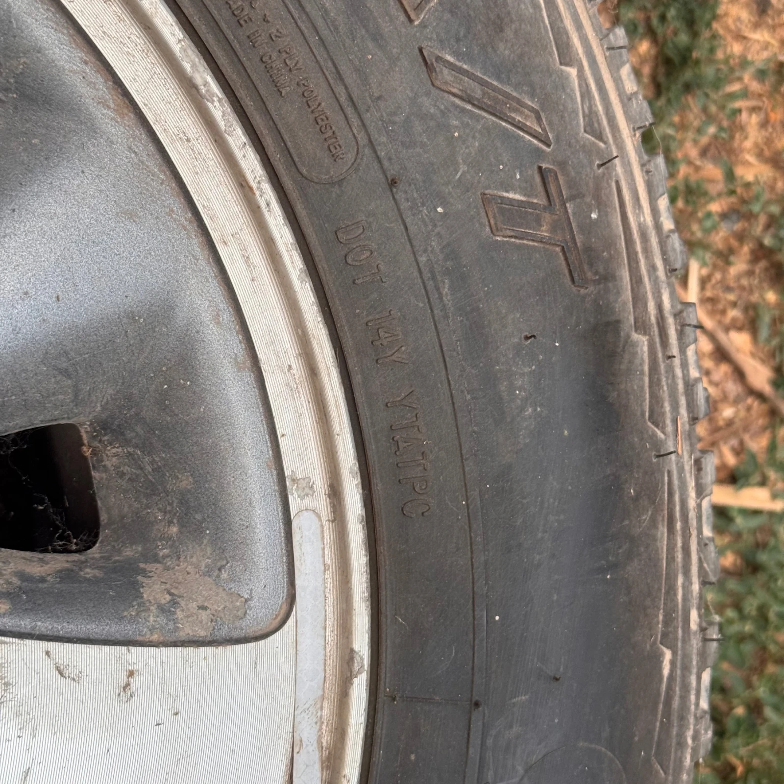���� � ������ 205/70R15 �� Ford 15m | Mobile.bg � ����������� 6