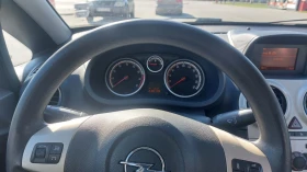 Opel Corsa 1.4 i - автоматик, снимка 12