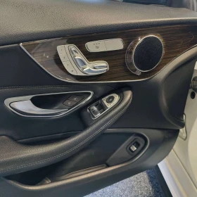 Mercedes-Benz C 300 АМГ ПАКЕТ/CARFAX/ ПОДГРЕВ/ПАНОРАМА/360 КАМ, снимка 7