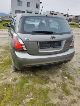 Kia Rio 1.4 бензин, снимка 4