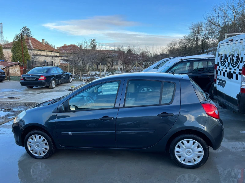 Renault Clio 1.2 бенз КЛИМАТРОНИК, снимка 8 - Автомобили и джипове - 47064971