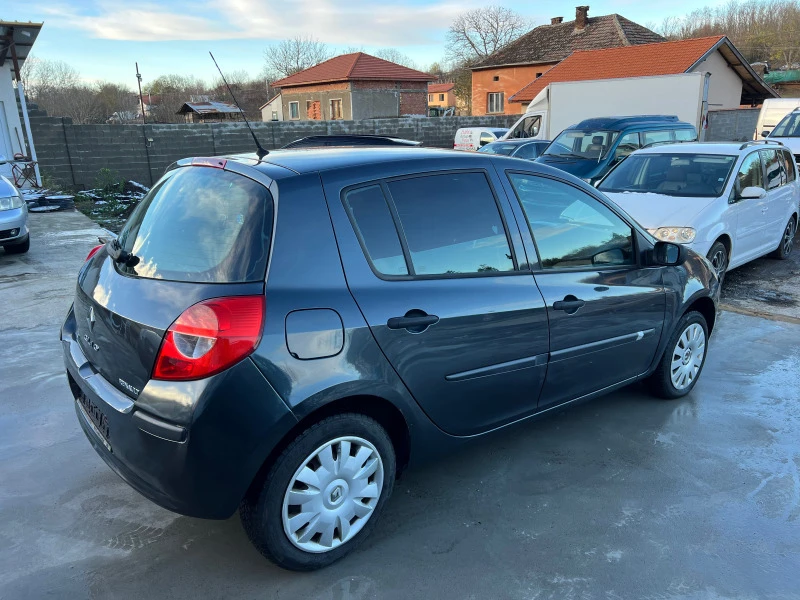 Renault Clio 1.2 бенз КЛИМАТРОНИК, снимка 5 - Автомобили и джипове - 47293360