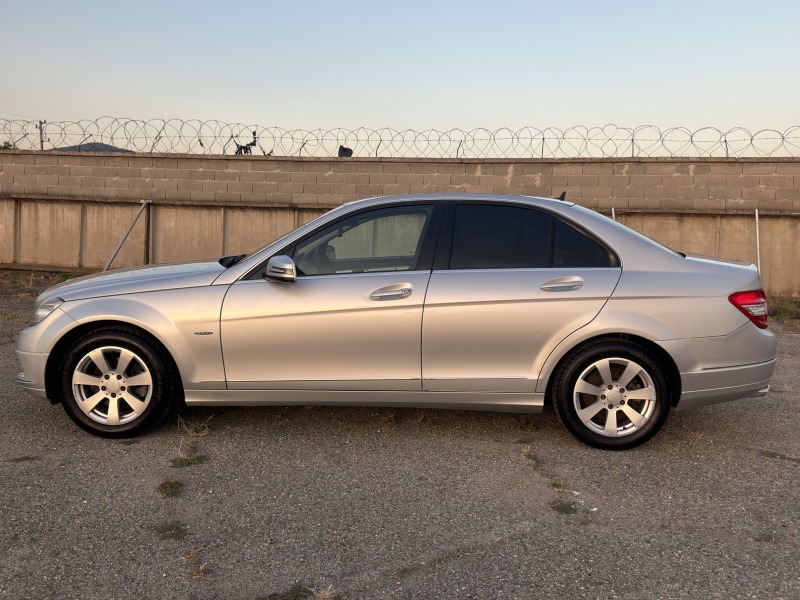 Mercedes-Benz C 220 CDI  Facelift BlueEFFICIENCY Avantgarde, снимка 15 - Автомобили и джипове - 46352354