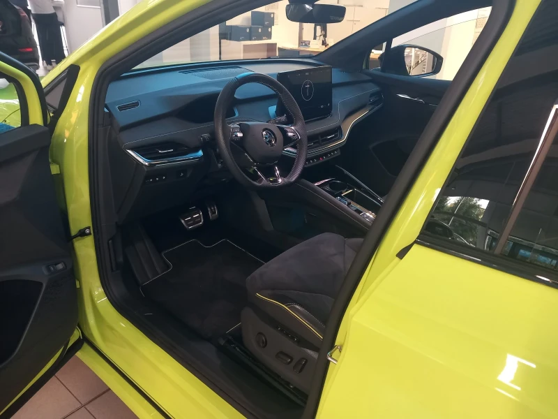 Skoda Enyaq Vrs, снимка 10 - Автомобили и джипове - 47070635