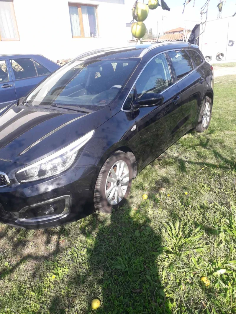 Kia Ceed 1.4, снимка 3 - Автомобили и джипове - 47512472