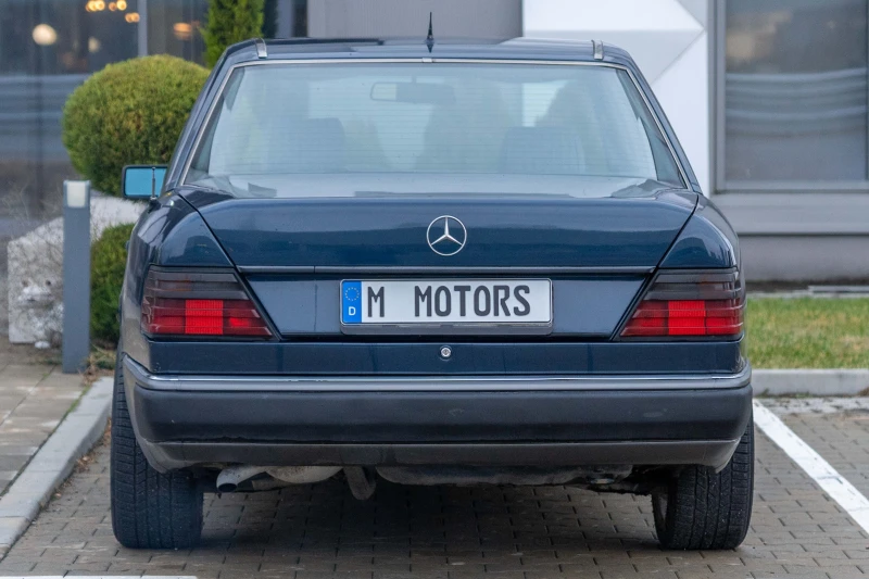 Mercedes-Benz 124 300D Автоматик, снимка 6 - Автомобили и джипове - 48216222