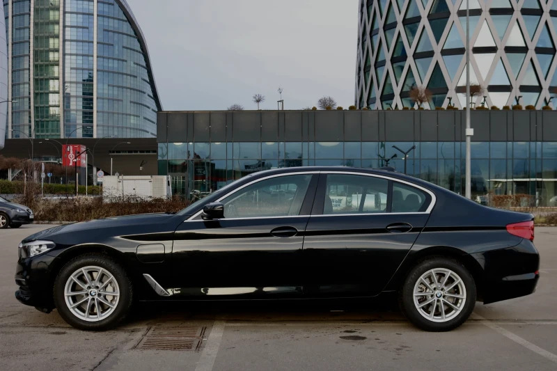 BMW 530 E plug-in hybrid, снимка 4 - Автомобили и джипове - 48937917