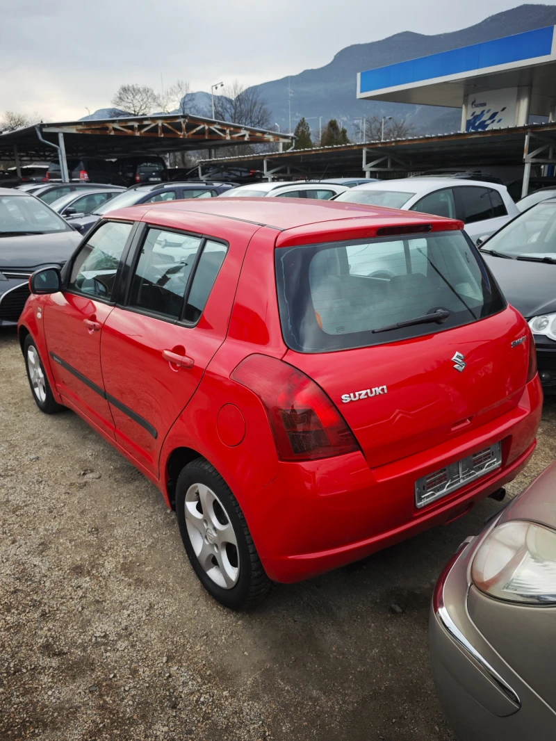 Suzuki Swift 1.3DDiS, снимка 4 - Автомобили и джипове - 48954408