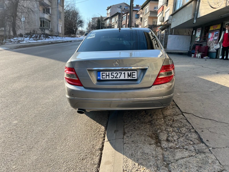 Mercedes-Benz C 220 Avangarde, снимка 2 - Автомобили и джипове - 49269798