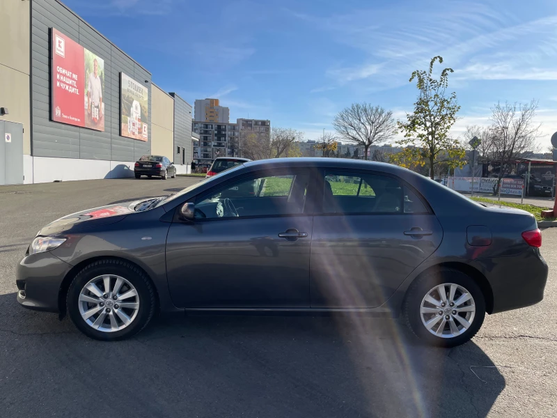 Toyota Corolla 2.0 D-4D, снимка 8 - Автомобили и джипове - 52882928