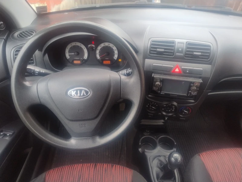 Kia Picanto 1.0i, снимка 12 - Автомобили и джипове - 53506351