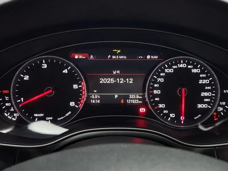 Audi A6 2.0 TDI Quattro, снимка 8 - Автомобили и джипове - 54561210