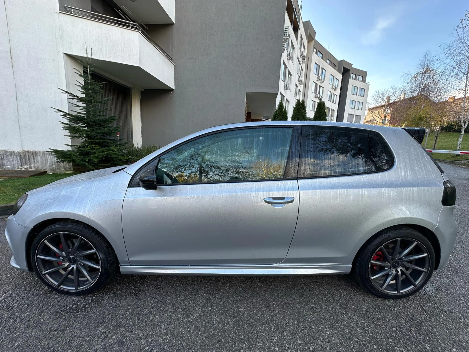 VW Golf VI / 2.5i / R LINE - изображение 4