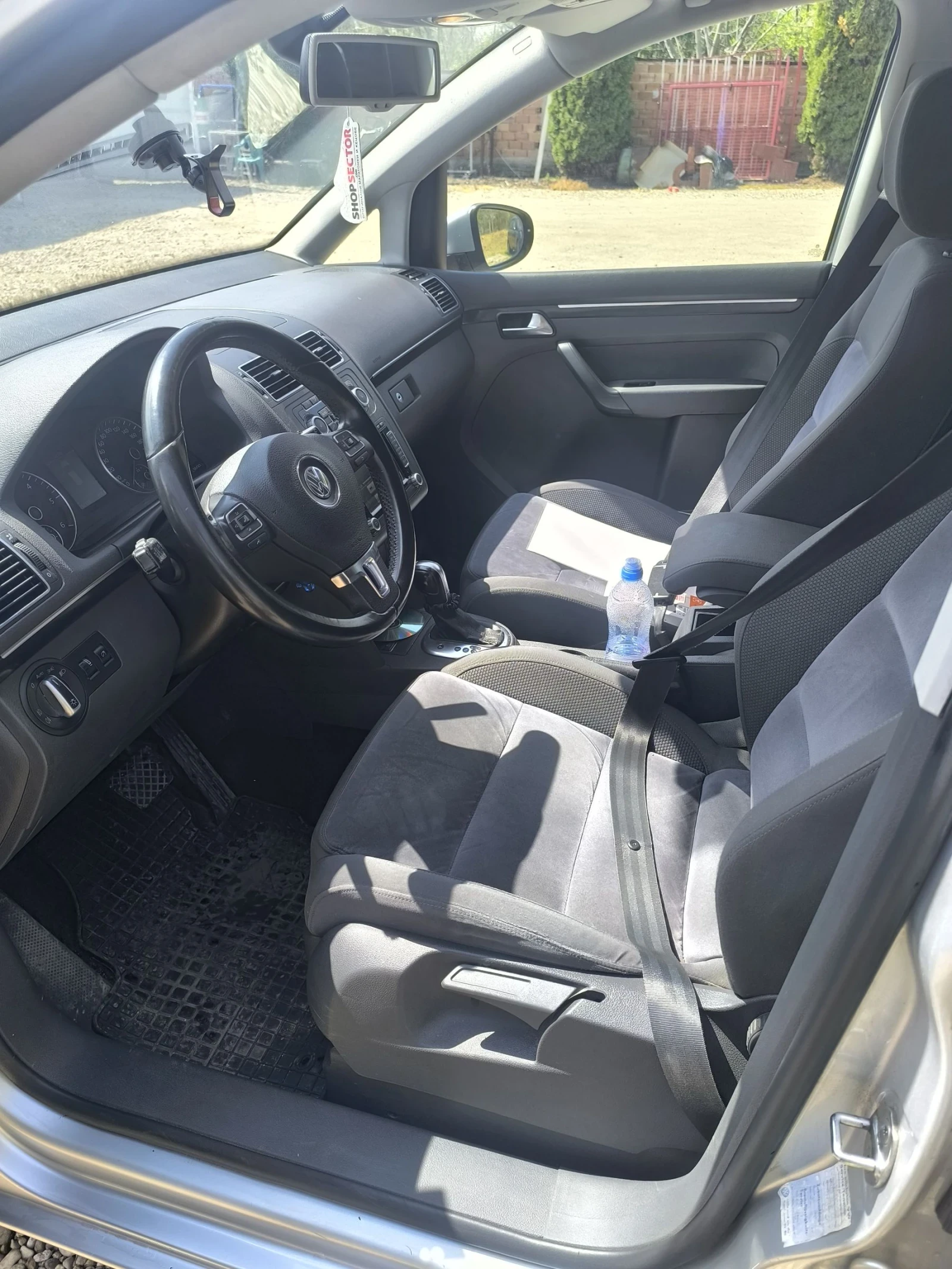 VW Touran 2.0tdi 140к.с, снимка 7 - Автомобили и джипове - 52577618